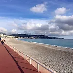 Beachfront Studio On Promenade Des Anglais